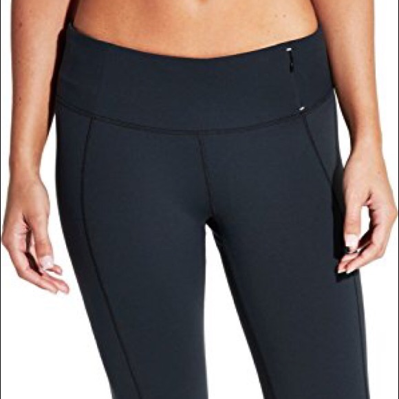 Carrie Underwood Crop Legging Capri 